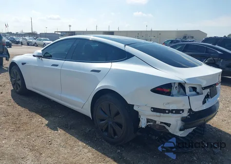 2022 Tesla Model S Dual Motor All-Wheel Drive z USA, uszkodzony, nr VIN 5YJSA1E58NF493449